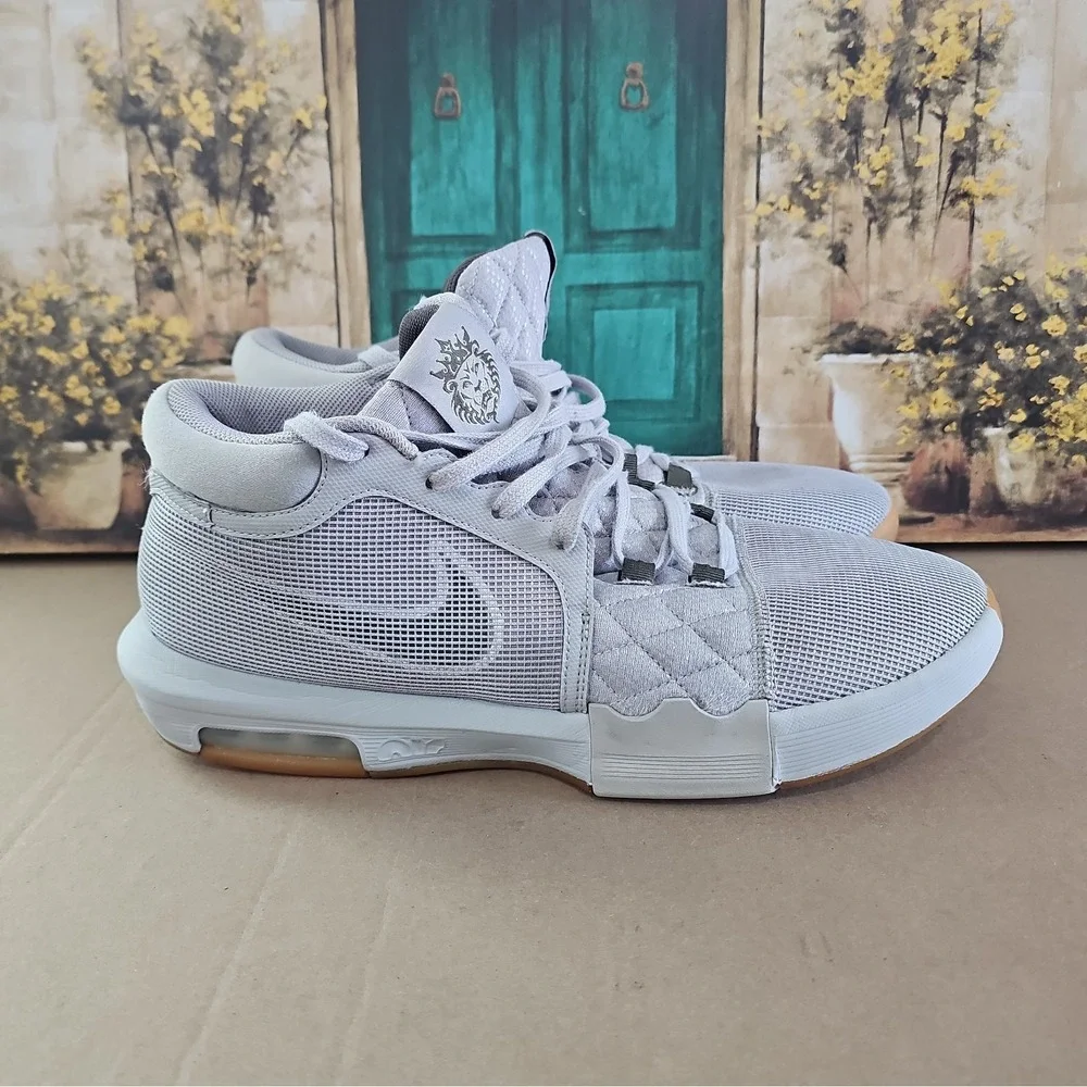 Nike lebron witness